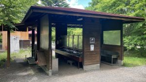 炊事棟の使い方：焚き火台は洗って良いの？歯磨きは？洗剤は？気になるマナーをキャンプ場スタッフが解説